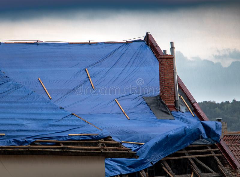 tarp roof