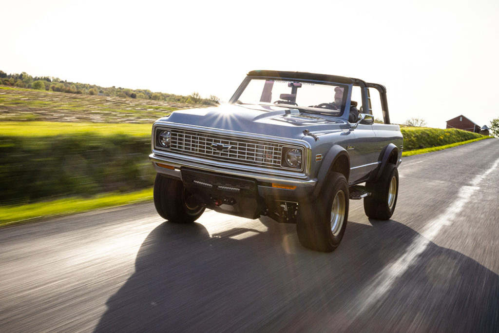 Ringbrothers’ 1,200-Horsepower “Bully” K5 Blazer Unveiled at SEMA