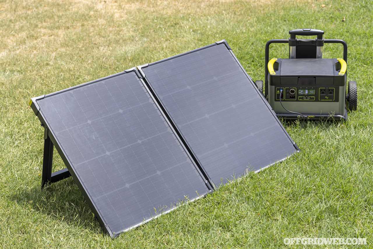 Image of a yeti 1500x with solar panels