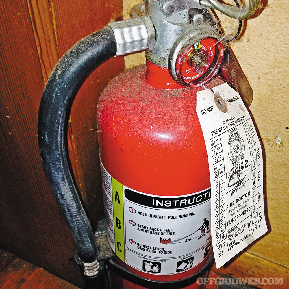 a common house fire extinguisher